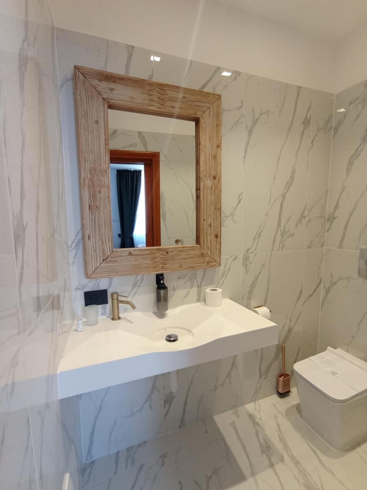 President Plaza Vip Suite Spa By Babylon Stay Naples Exterior photo